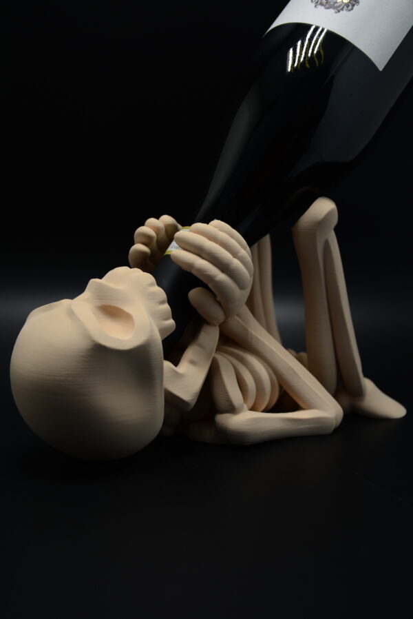 All Spine no Whine Wijnhouder